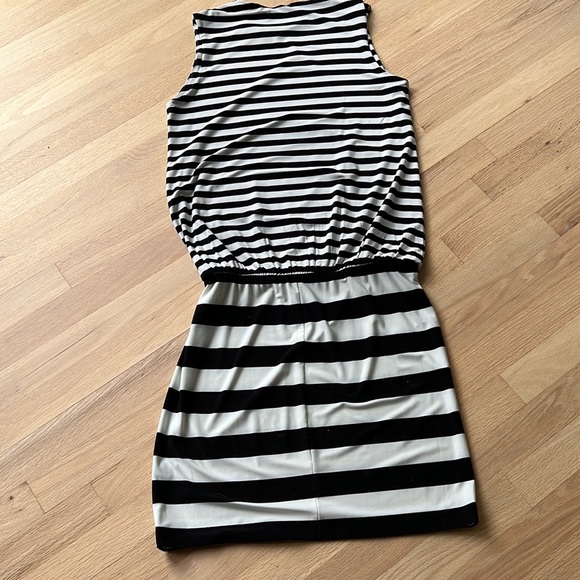 KamaliKulture dress - Picture 2 of 3